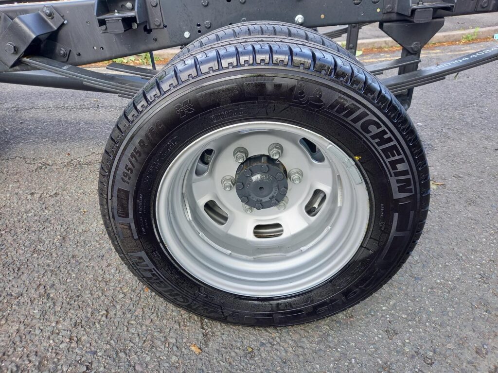Iveco Daily 35C14 Business Chassis Cab