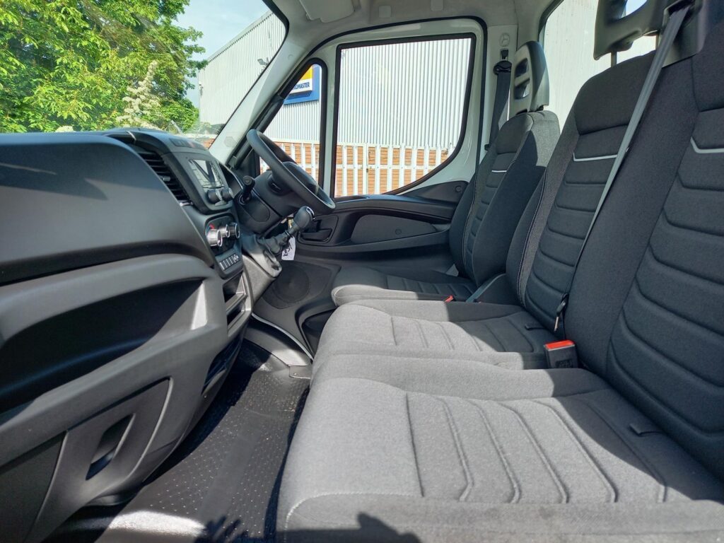 Iveco Daily 35C14 Business Chassis Cab