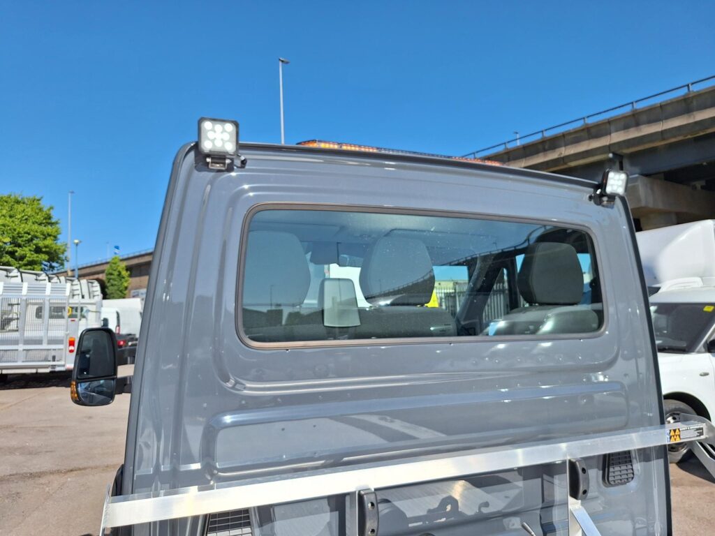 Iveco Daily 3.0D HPI 16V 50C 4350 Business HiMatic LWB Euro 6 2dr (DRW)