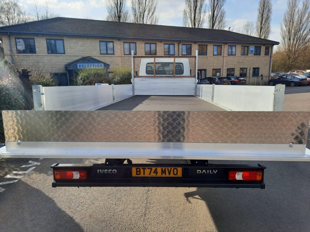 Iveco Daily 70C18 180HP 6.1 MTR DROPSIDE