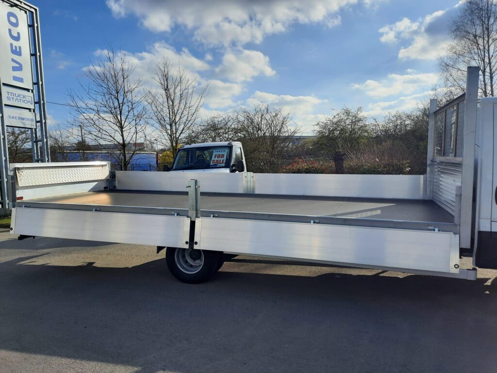 Iveco Daily 70C18 180HP 6.1 MTR DROPSIDE
