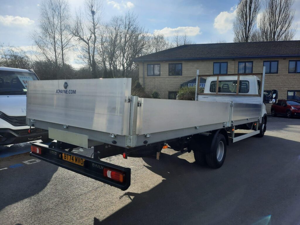 Iveco Daily 70C18 180HP 6.1 MTR DROPSIDE