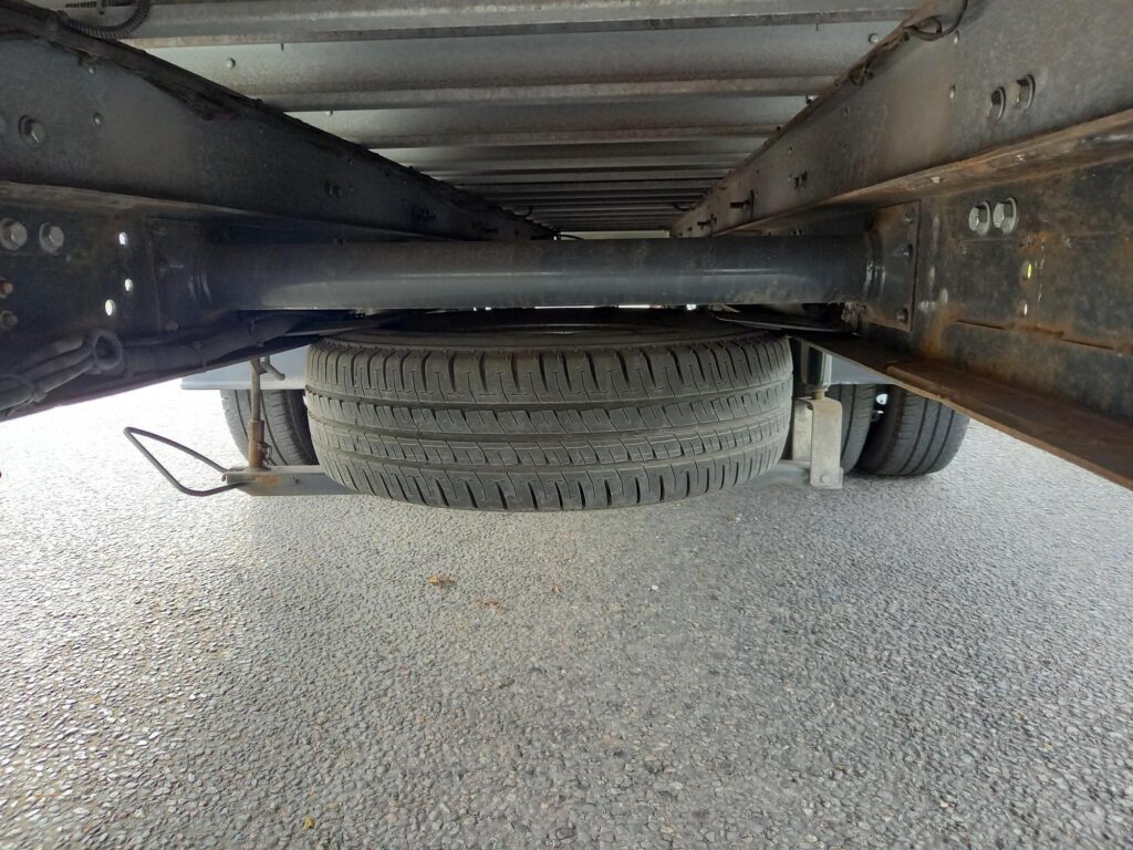 Iveco Daily 3.0D HPI 18V Business 70C 5100 HiMatic XLWB Euro 6 2dr (DRW)