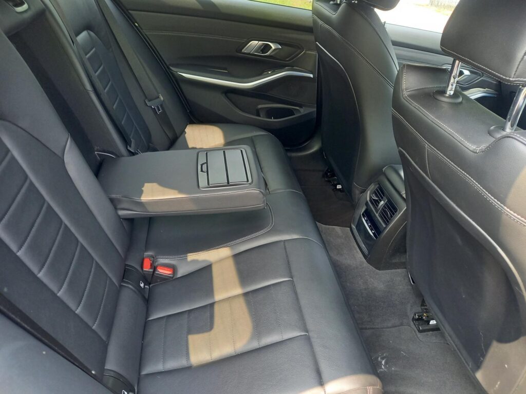BMW 3 Series 2.0 330e 12kWh M Sport Auto Euro 6 (s/s) 4dr