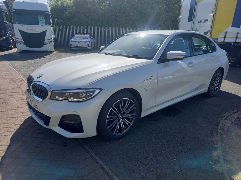 BMW 3 Series 2.0 330e 12kWh M Sport Auto Euro 6 (s/s) 4dr