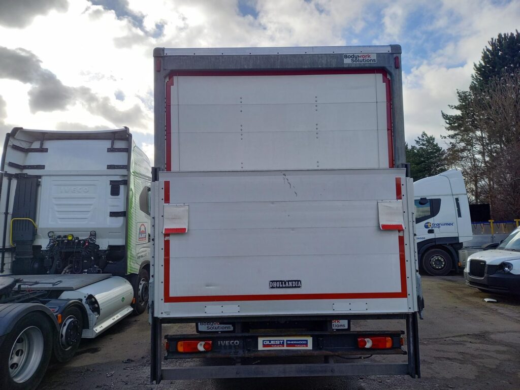 Iveco Eurocargo ML18E25 250HP 28FT BOX & TAILLIFT