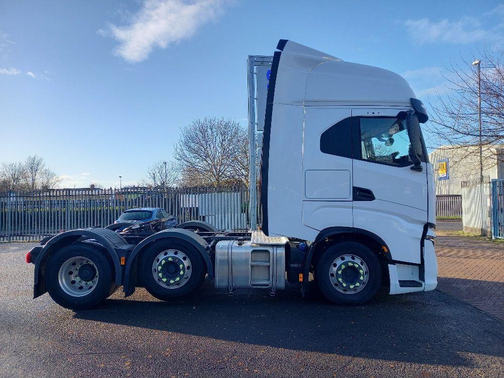 Iveco S-WAY AS440S48TX/P 6×2 480 HP