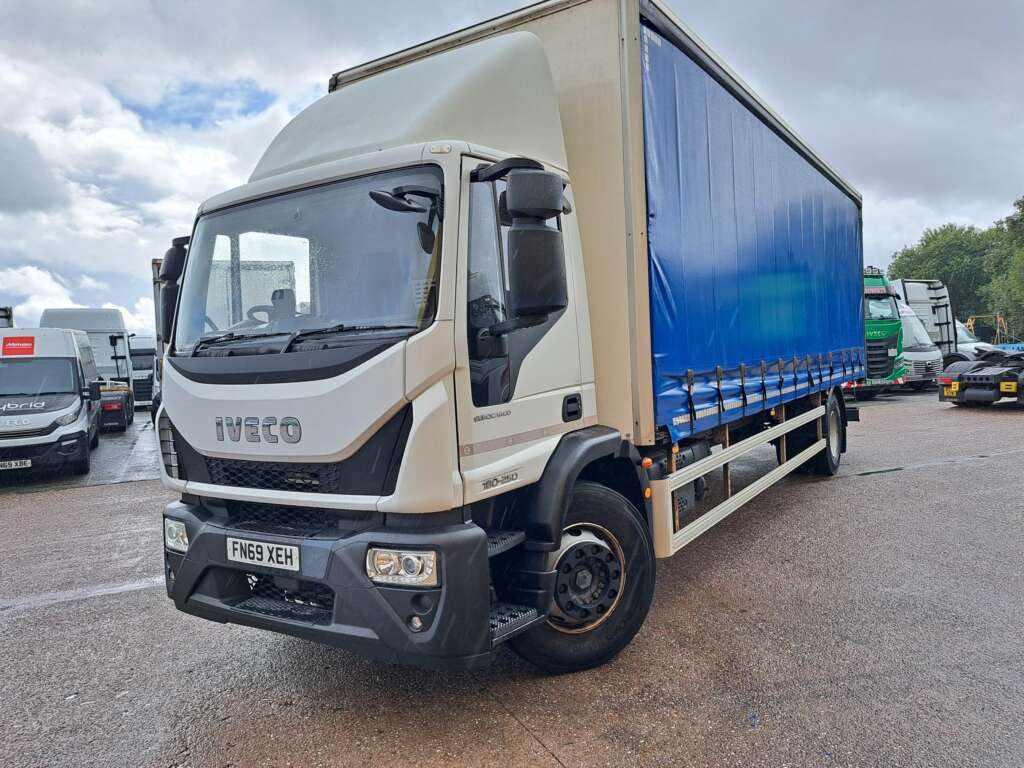 IVECO EUROCARGO ML18E25 250HP 26FT CURTAINSIDE