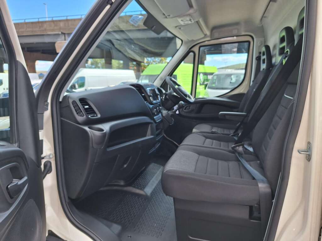 Iveco Daily MY22 35S14V 10cum Van