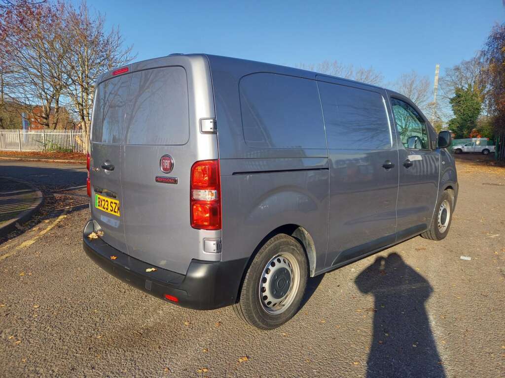 Fiat E-Scudo 75kWh Tecnico Auto SWB 6dr