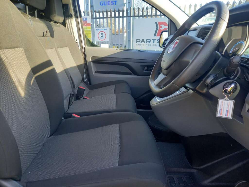 Fiat E-Scudo 75kWh Tecnico Auto SWB 6dr
