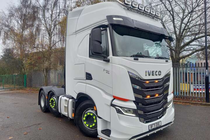 Our used IVECO S-WAY AS440S51 TX/P 6x2 510HP in Polar White, available from Guest Truck and Van Coventry, for only £26,995+VAT.