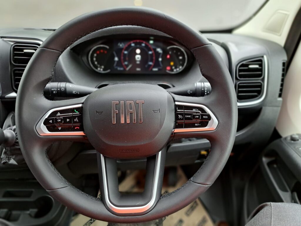 Fiat Ducato MWB HR 2.2 140bhp Primo