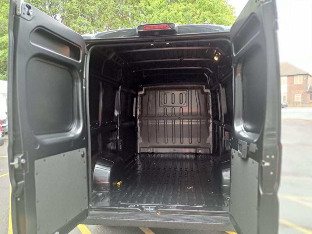 Fiat Ducato MWB HR 2.2 140bhp Primo