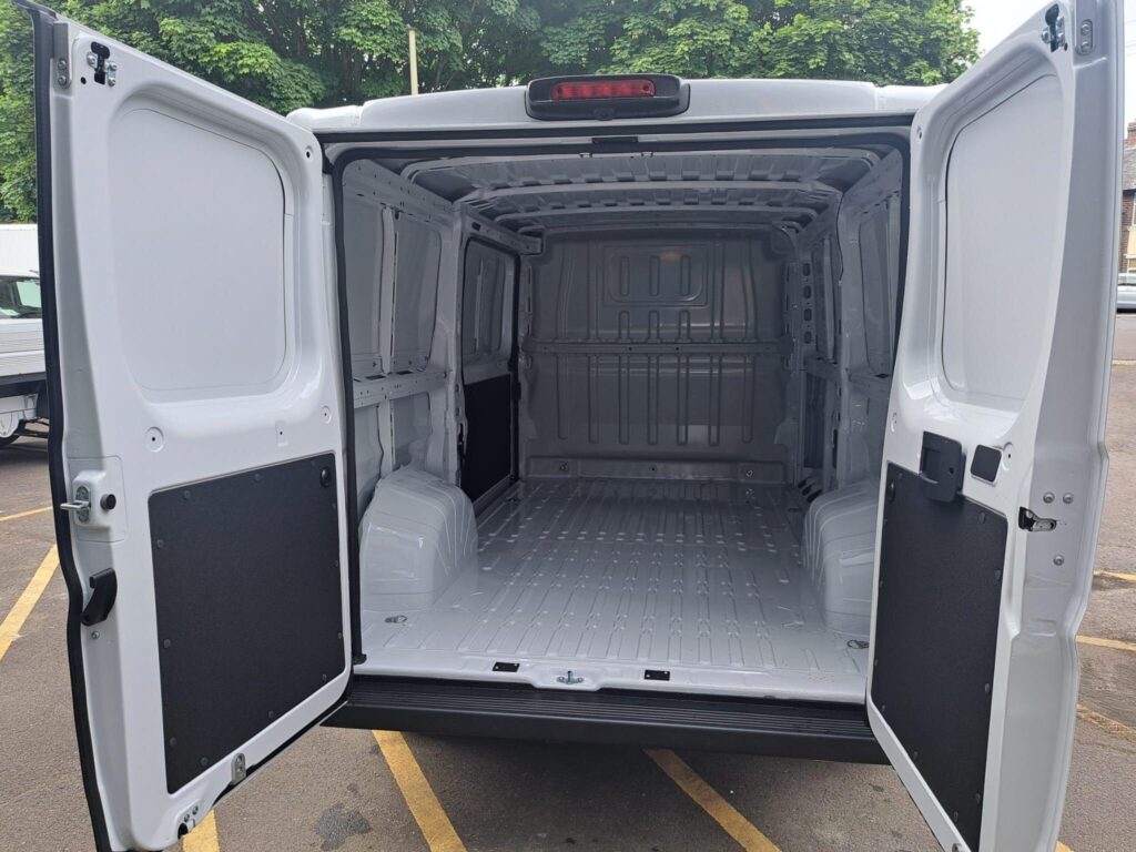 Fiat Ducato L2H1 35 2.2 140bhp