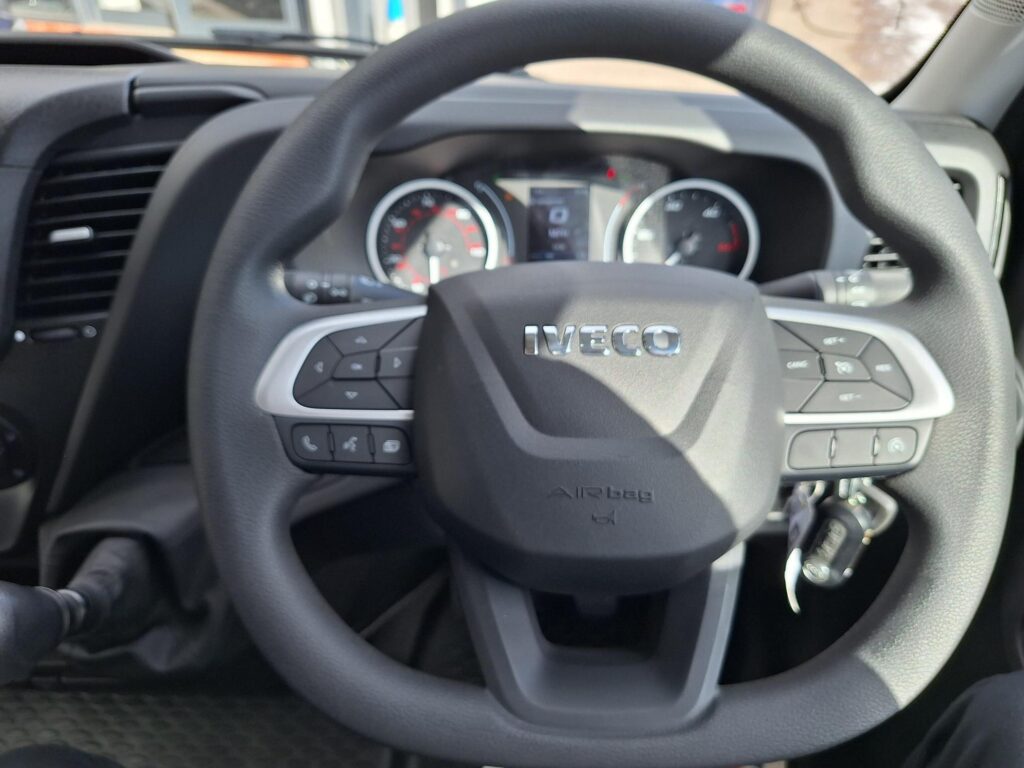 Iveco Daily 2.3D HPI 14V Business 35S 4100 LWB H2 Euro 6 (s/s) 5dr