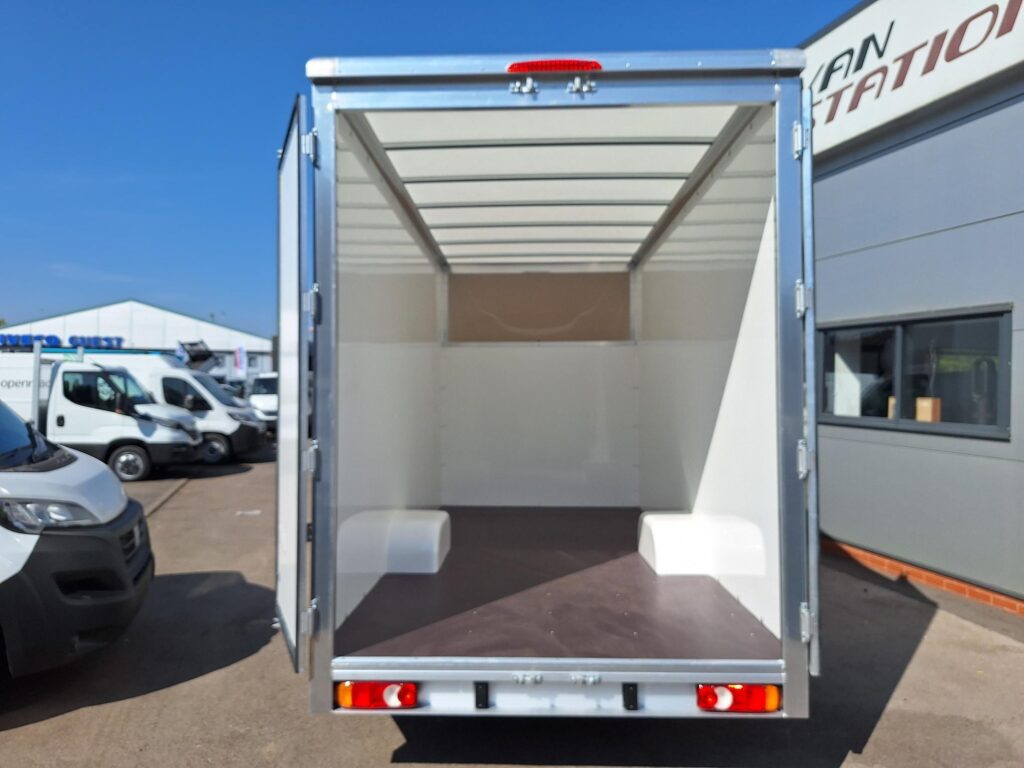 Fiat Ducato 35 MAXI 2.2 140hp 4.5m Low Loader Luton