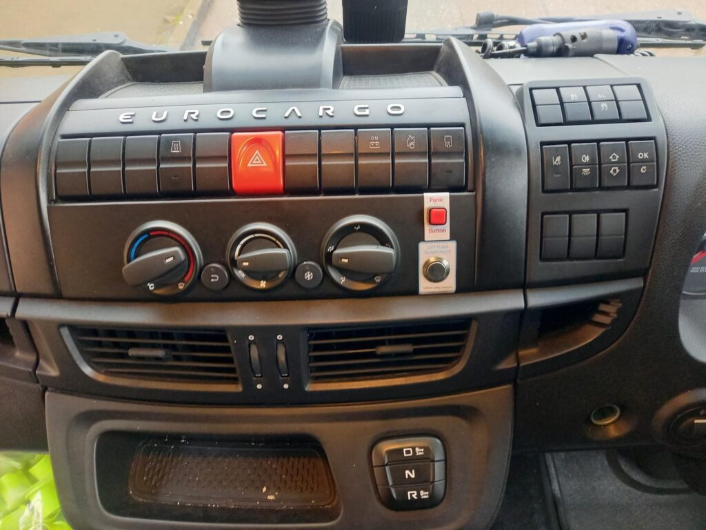 Iveco Eurocargo Eurocargo ML18E250 28FT CURTAINSIDE & TAILLIFT