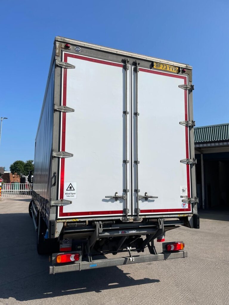 Iveco Eurocargo ML18E25 250HP 28FT CURTAINSIDE & TAILLIFT