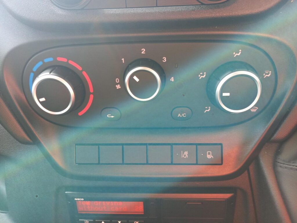 Iveco Daily 3.0D HPI 18V Business 72C 5100 HiMatic XLWB Euro 6 2dr (DRW)