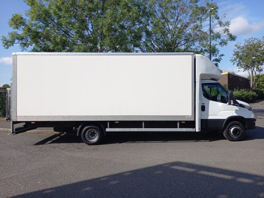 Iveco Daily 3.0D HPI 18V Business 72C 5100 HiMatic XLWB Euro 6 2dr (DRW)
