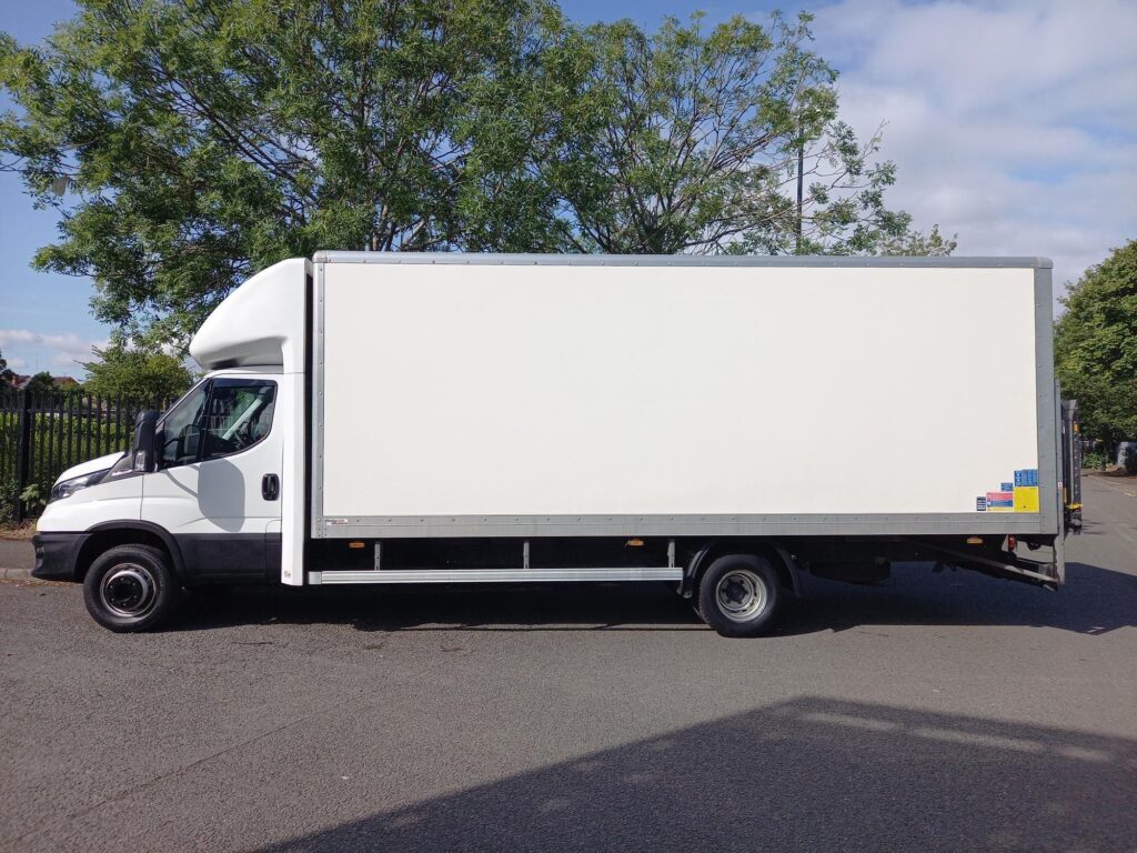 Iveco Daily 3.0D HPI 18V Business 72C 5100 HiMatic XLWB Euro 6 2dr (DRW)