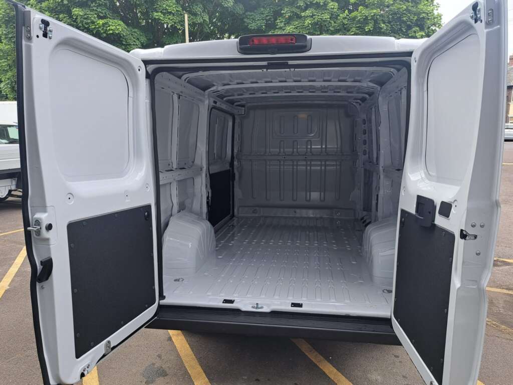 Fiat Ducato L2H1 35 2.2 140bhp