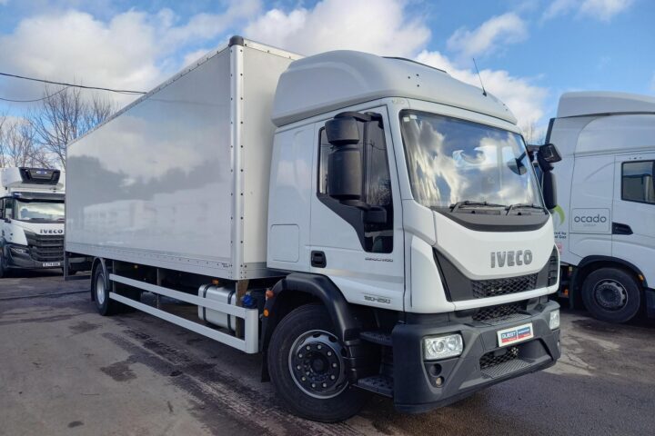 Our Iveco EUROCARGO ML18E25 250HP 28FT BOX & TAILLIFT, available from Guest Truck and Van Coventry for only £13,995+VAT. Call now!