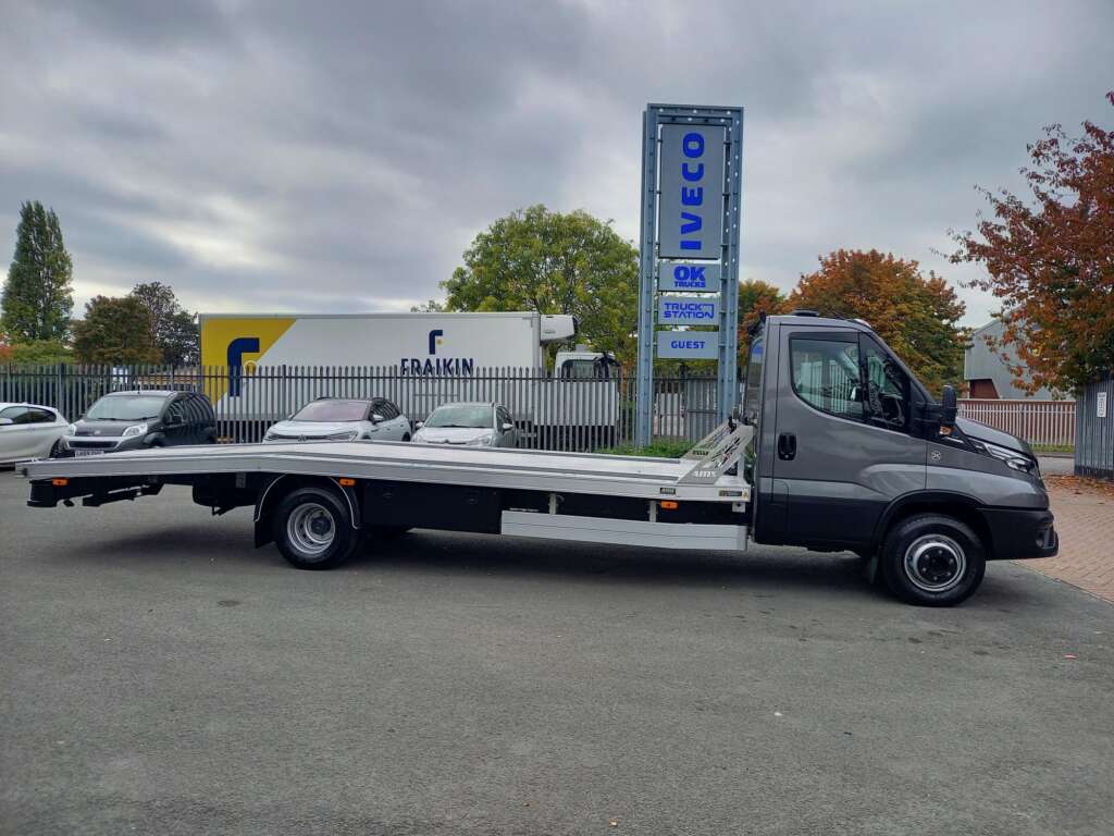 Iveco Daily 3.0D HPI 21V 210HP  72C 5100 Hi Matic XLWB Euro 6 2dr (DRW)