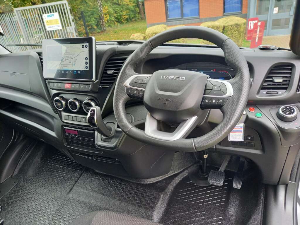 Iveco Daily 3.0D HPI 21V 210HP  72C 5100 Hi Matic XLWB Euro 6 2dr (DRW)