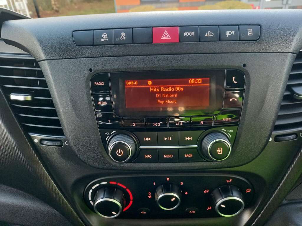 Iveco Daily 2.3D HPI 14V Business 35S 3750 Dropside 2dr Diesel Manual LWB Euro 6