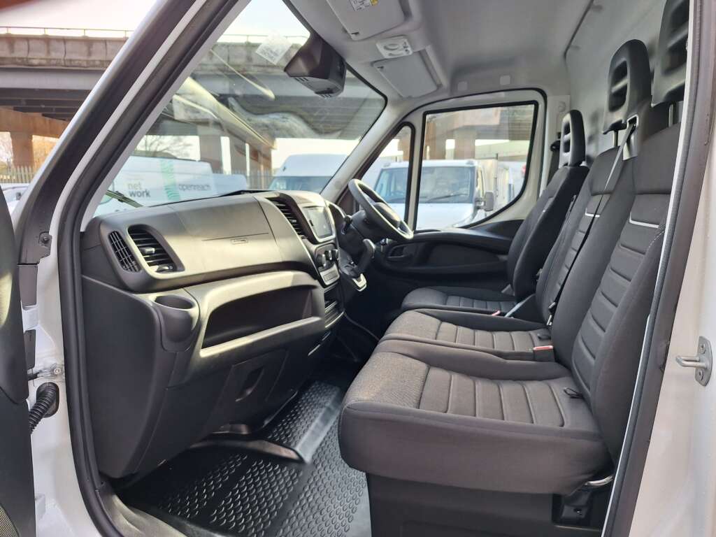 Iveco Daily 2.3D HPI 16V 35S 4100 HiMatic LWB H2 Euro 6 (s/s) 5dr