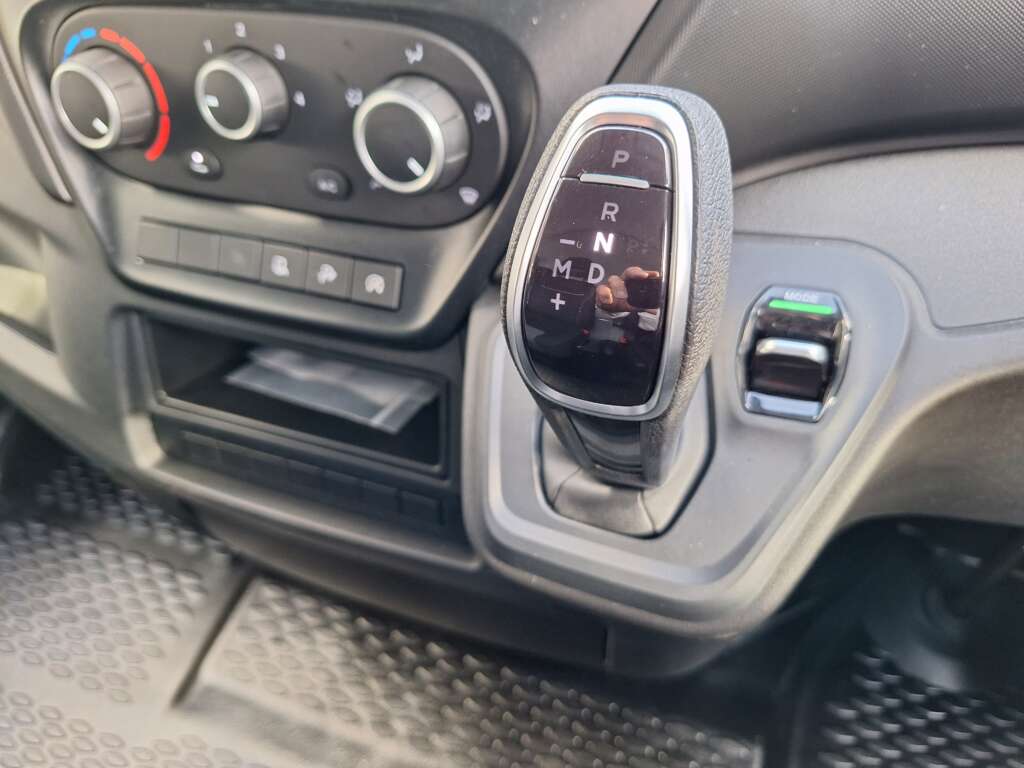 Iveco Daily 2.3D HPI 16V 35S 4100 HiMatic LWB H2 Euro 6 (s/s) 5dr