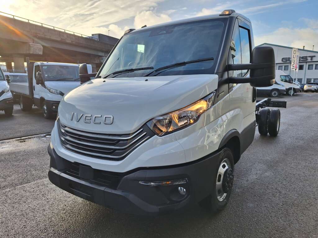 Iveco Daily 2.3D HPI 14V 35C 4100 LWB Euro 6 (s/s) 2dr (DRW)