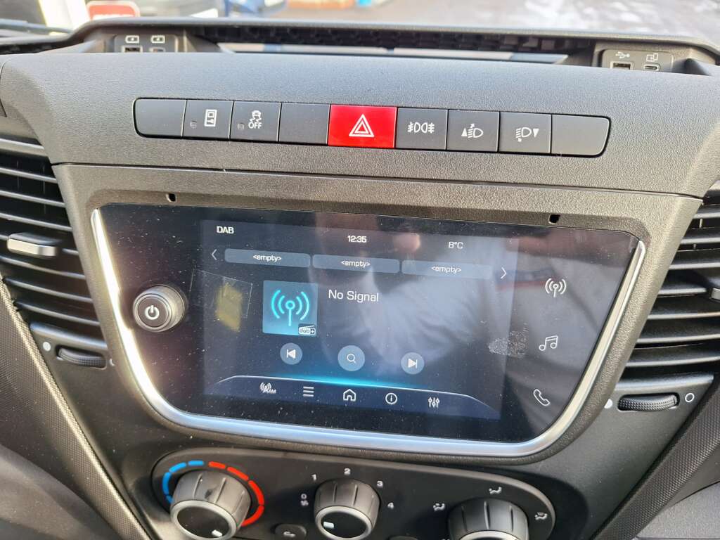 Iveco Daily 2.3D HPI 14V 35C 4100 LWB Euro 6 (s/s) 2dr (DRW)