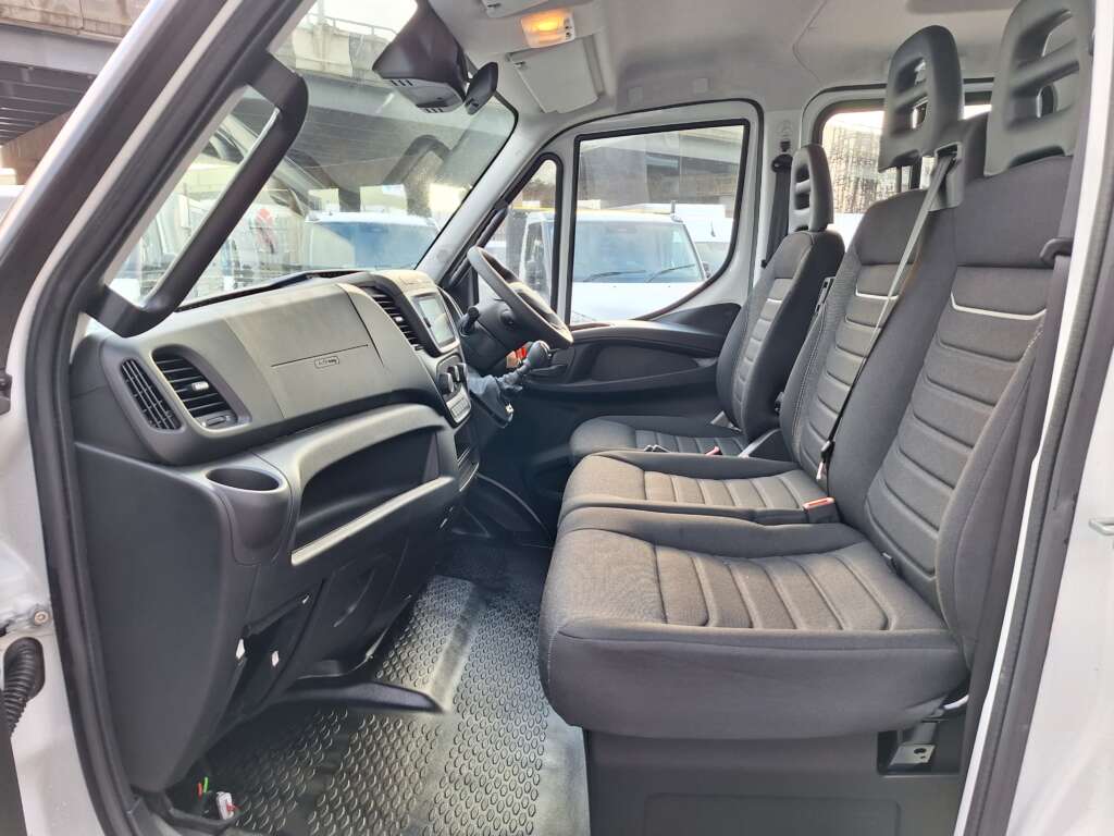 Iveco Daily 3.0D HPI 16V 35C 3750 LWB Euro 6 4dr (DRW)