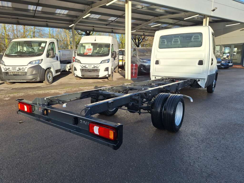 Iveco Daily 3.0D HPI 16V 35C 4100 HiMatic LWB Euro 6 2dr (DRW)