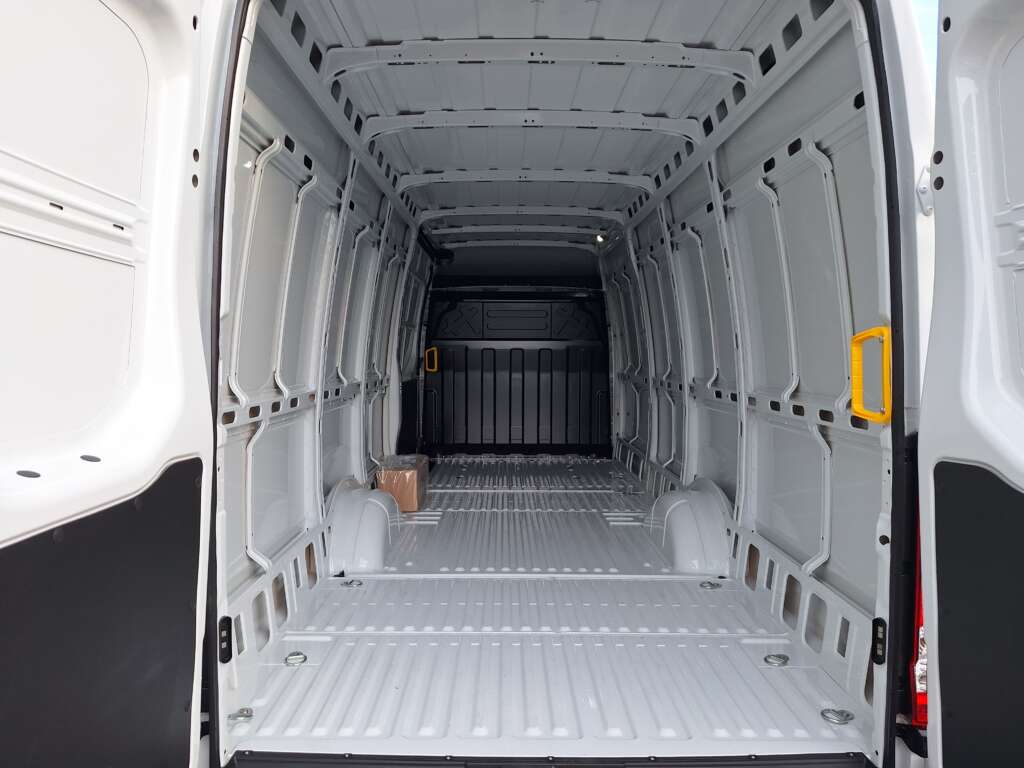 Iveco Daily 2.3D HPI 14V 35S 4100 LWB H2 Euro 6 (s/s) 5dr