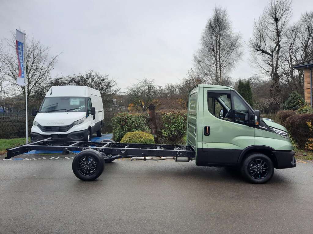 Iveco Daily 2.3D HPI 16V 35S 3750 HiMatic LWB Euro 6 (s/s) 2dr