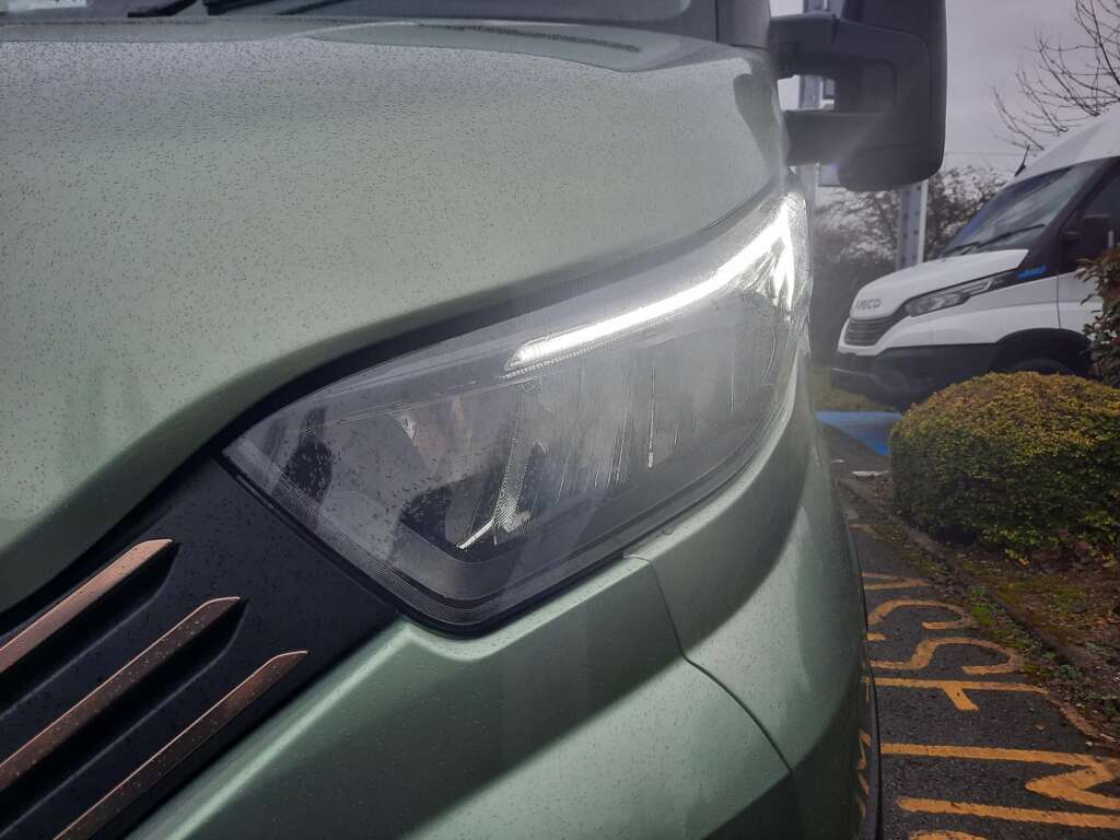 Iveco Daily 2.3D HPI 16V 35S 3750 HiMatic LWB Euro 6 (s/s) 2dr