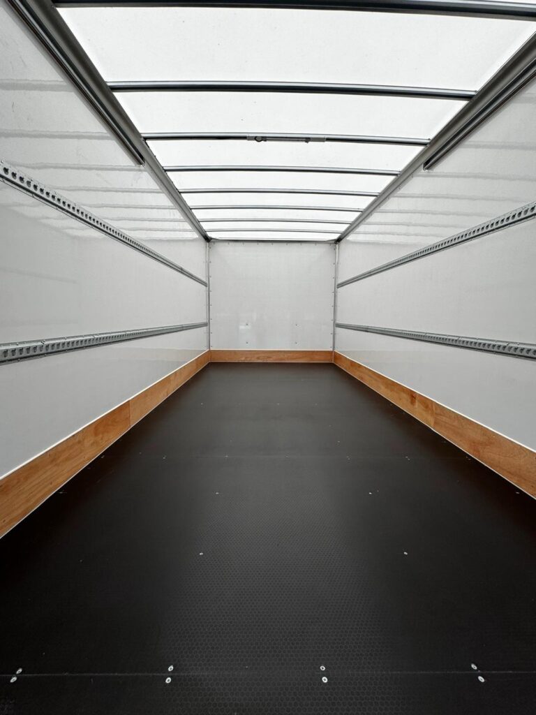 Iveco Daily 72C18 Box Tail Lift