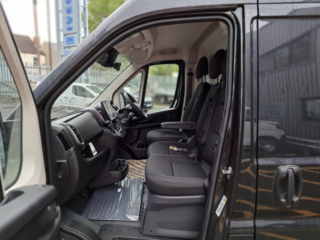 Fiat Ducato MWB HR 2.2 140bhp Primo