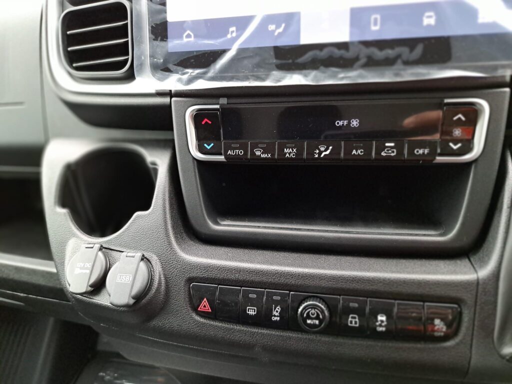 Fiat Ducato MWB HR 2.2 140bhp Primo