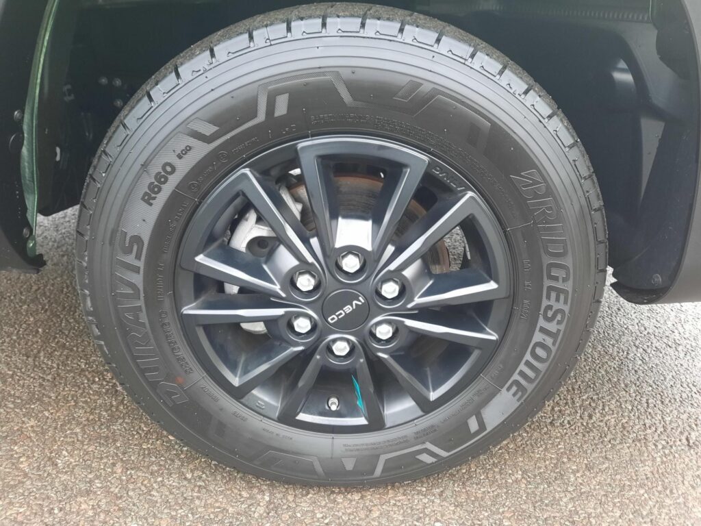 Iveco Daily 2.3D HPI 16V 35S 3750 HiMatic LWB Euro 6 (s/s) 2dr