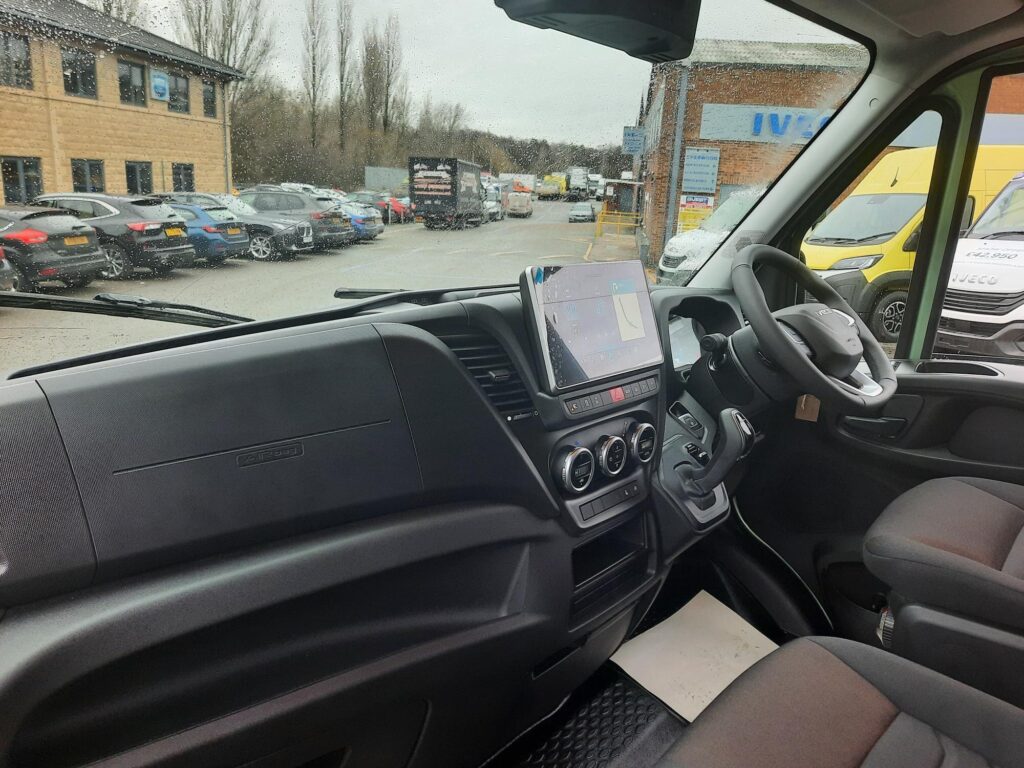 Iveco Daily 2.3D HPI 16V 35S 3750 HiMatic LWB Euro 6 (s/s) 2dr