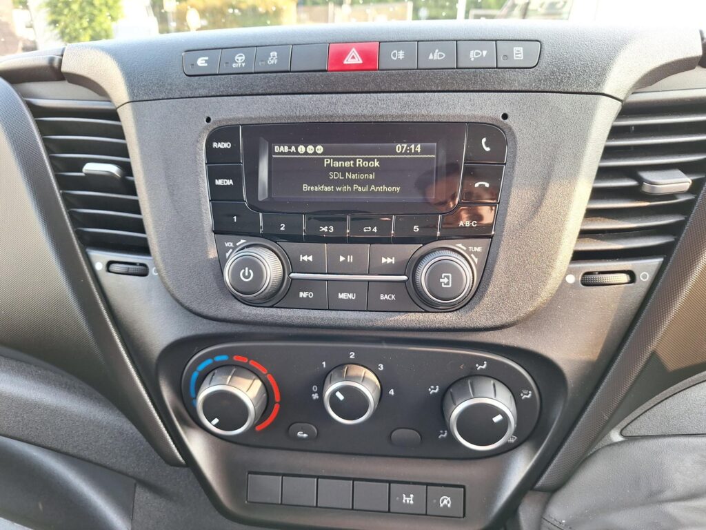 Iveco Daily MY22 35S14V 10cum Van