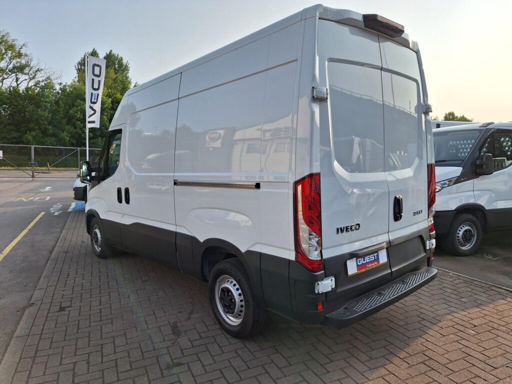 Iveco Daily MY22 35S14V 10cum Van