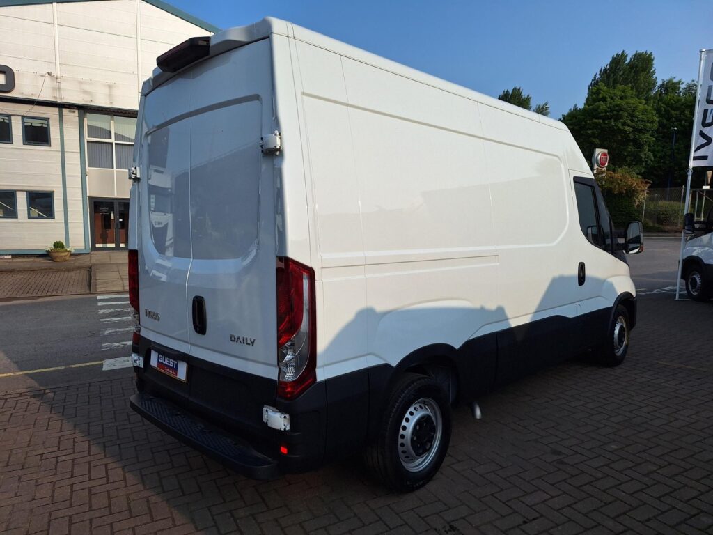 Iveco Daily MY22 35S14V 10cum Van
