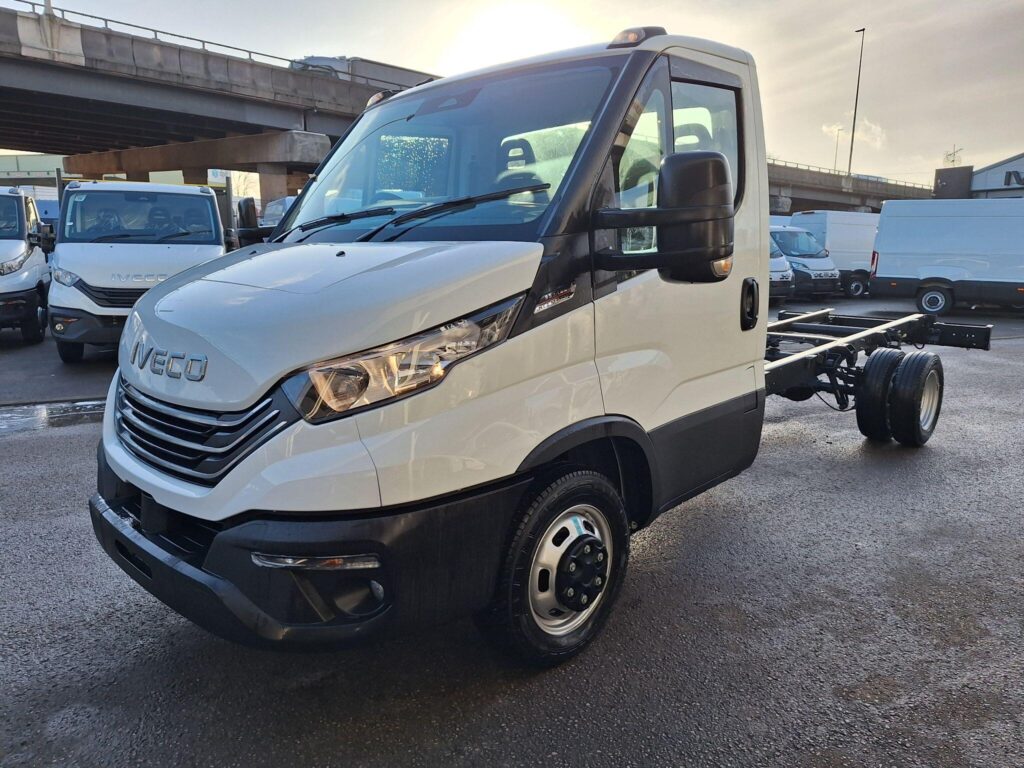 Iveco Daily 3.0D HPI 16V 35C 4100 HiMatic LWB Euro 6 2dr (DRW)