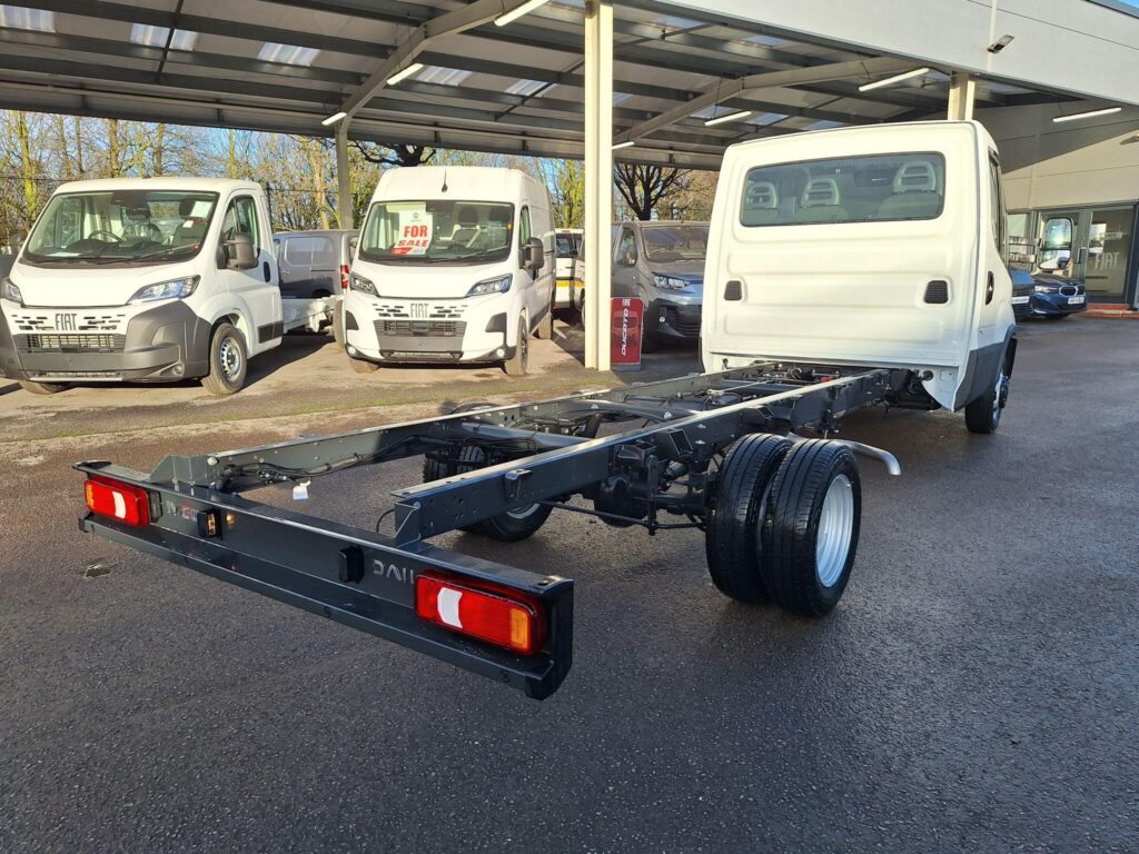 Iveco Daily 3.0D HPI 16V 35C 4100 HiMatic LWB Euro 6 2dr (DRW)